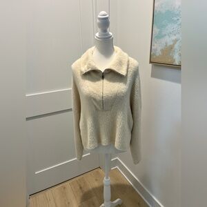 Abercrombie&Fitch Soft AF eyelash Collection cropped half zip sweater size Large
